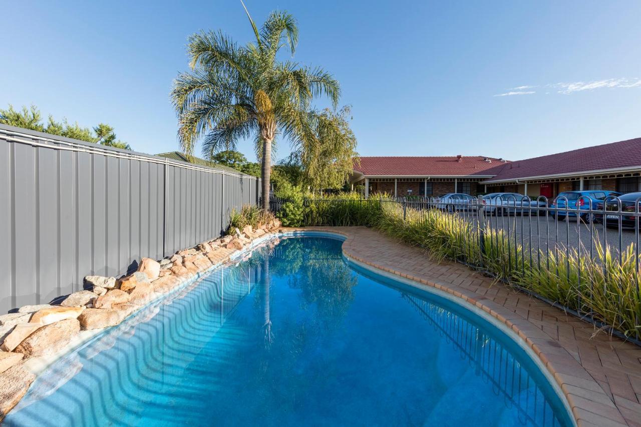 Best Western Ambassador Motor Inn & Apartments Wagga Wagga Εξωτερικό φωτογραφία