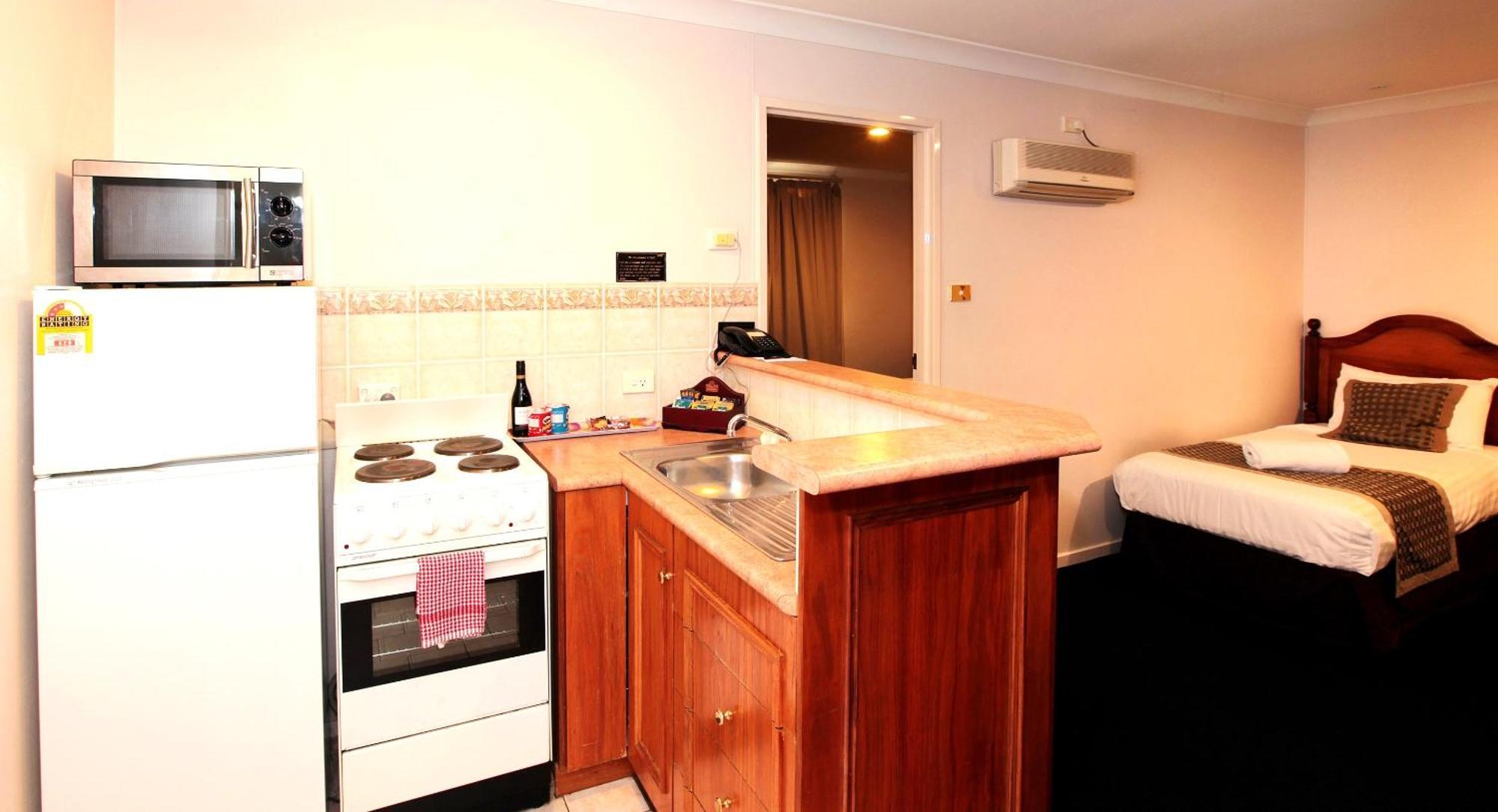 Best Western Ambassador Motor Inn & Apartments Wagga Wagga Εξωτερικό φωτογραφία