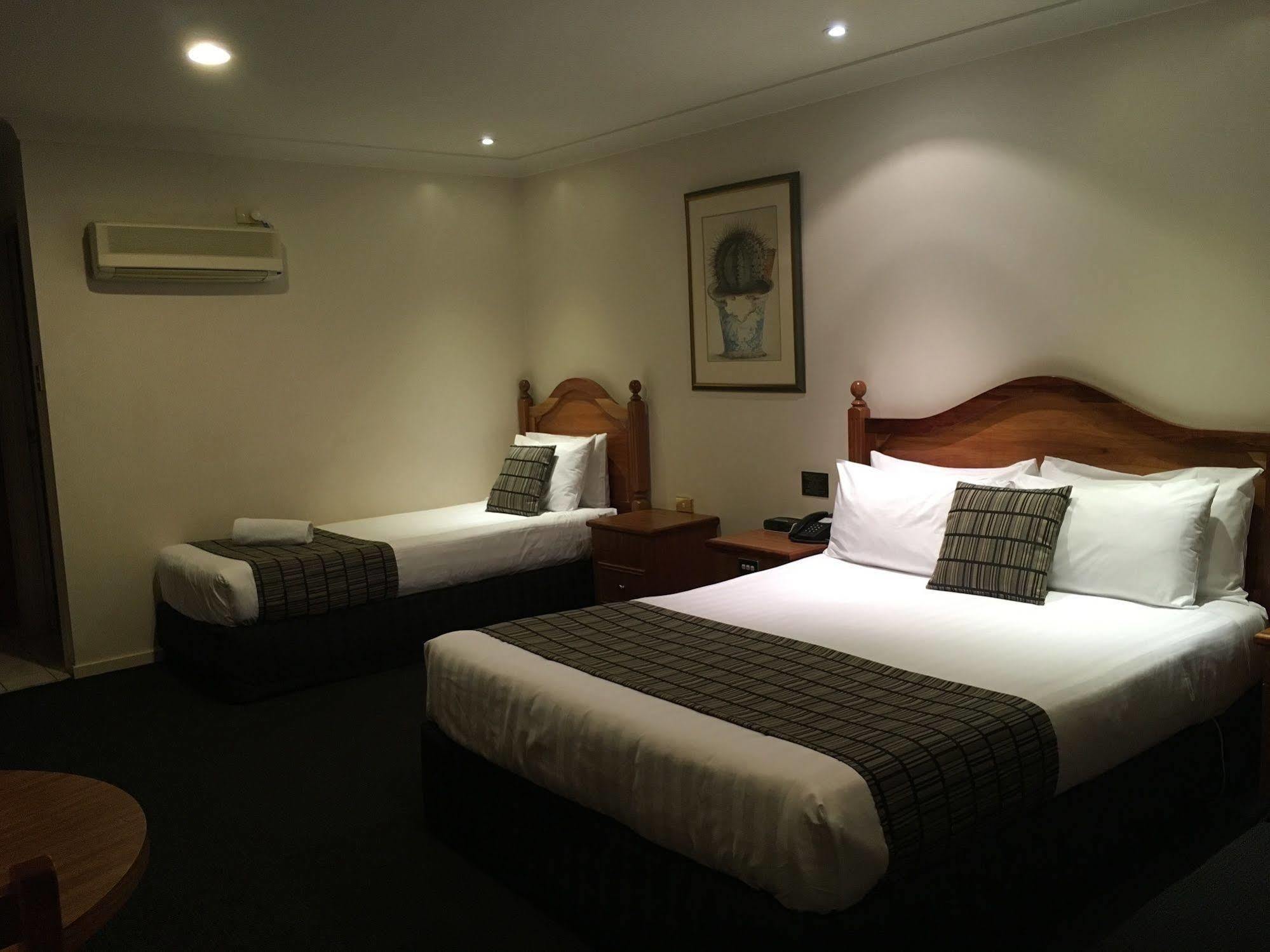 Best Western Ambassador Motor Inn & Apartments Wagga Wagga Εξωτερικό φωτογραφία