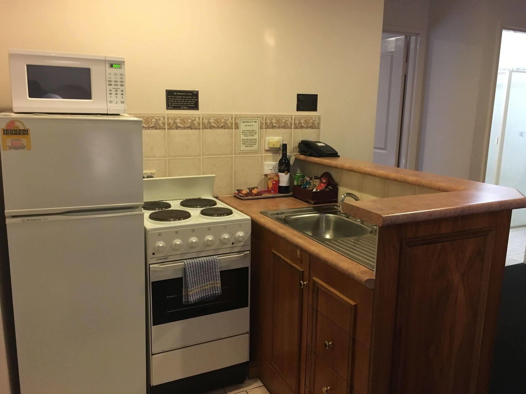 Best Western Ambassador Motor Inn & Apartments Wagga Wagga Εξωτερικό φωτογραφία