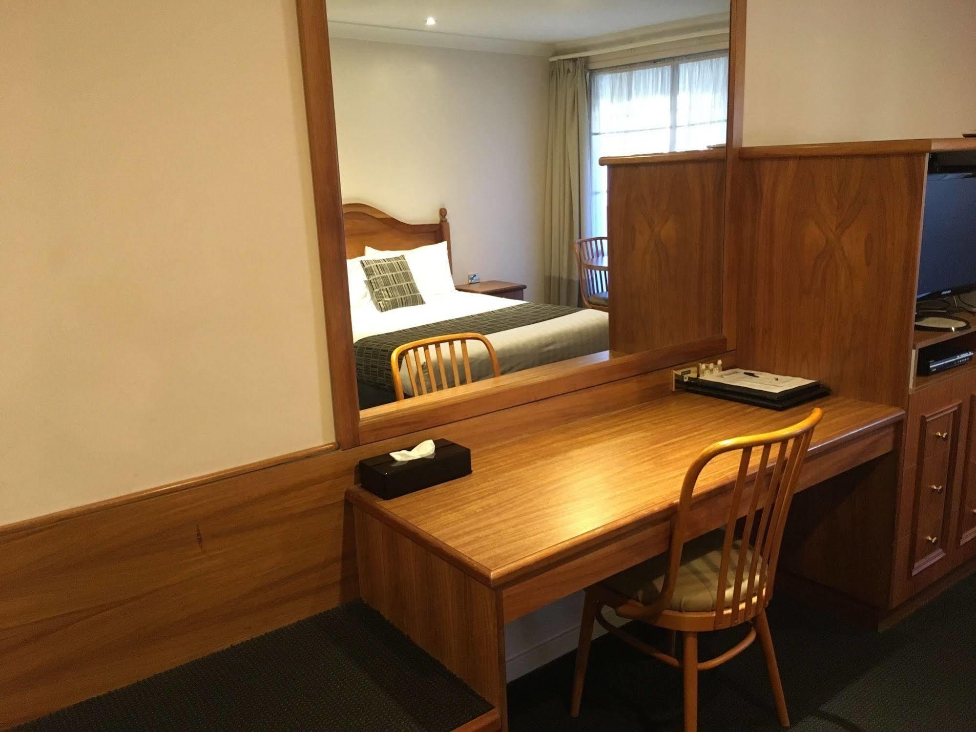 Best Western Ambassador Motor Inn & Apartments Wagga Wagga Εξωτερικό φωτογραφία